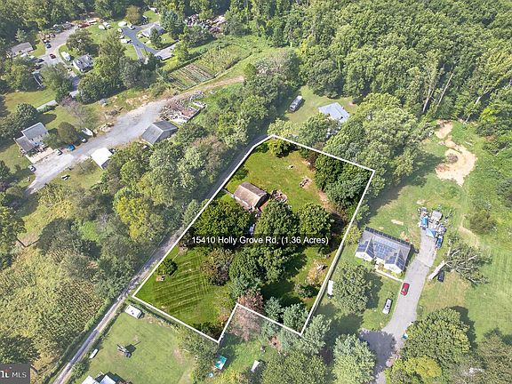 3rd image of 15410 Holly Grove Rd