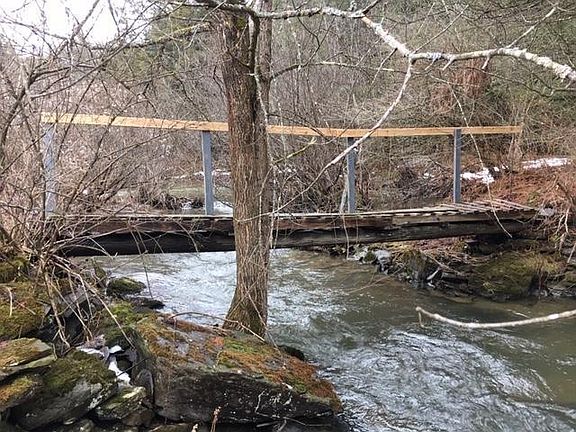 3rd image of 819 County Road 28