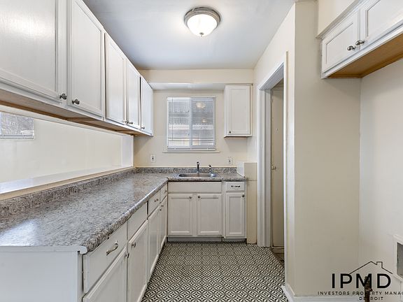 4th image of 21501 Margareta St