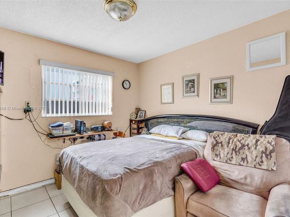 hialeah-florida-43959496 picture