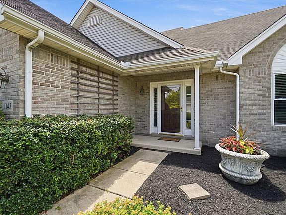 4th image of 1143 Alexandersville Rd