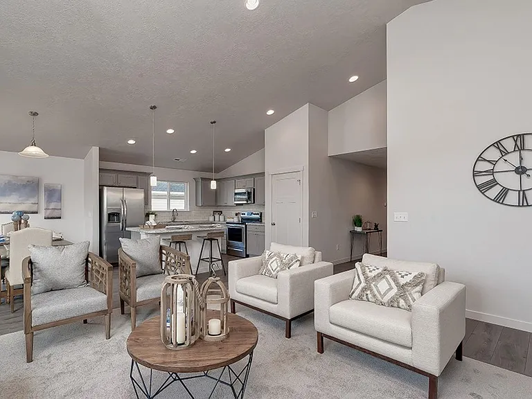 7589 E Declaration Dr — Photo 6