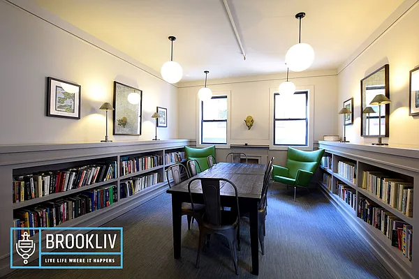 Rented by null | media 32