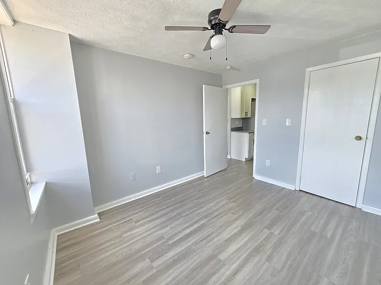 1906 Monongahela Ave #3 — Photo 11