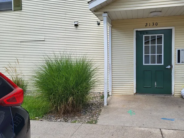 2130 Burton St SW #13, Wyoming, MI 49519