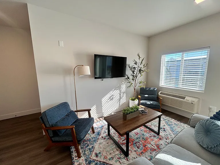 Fairways Apartments — Photo 79