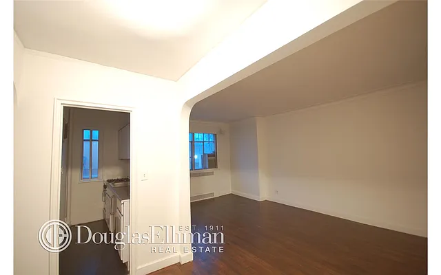 Rented by Douglas Elliman | media 15