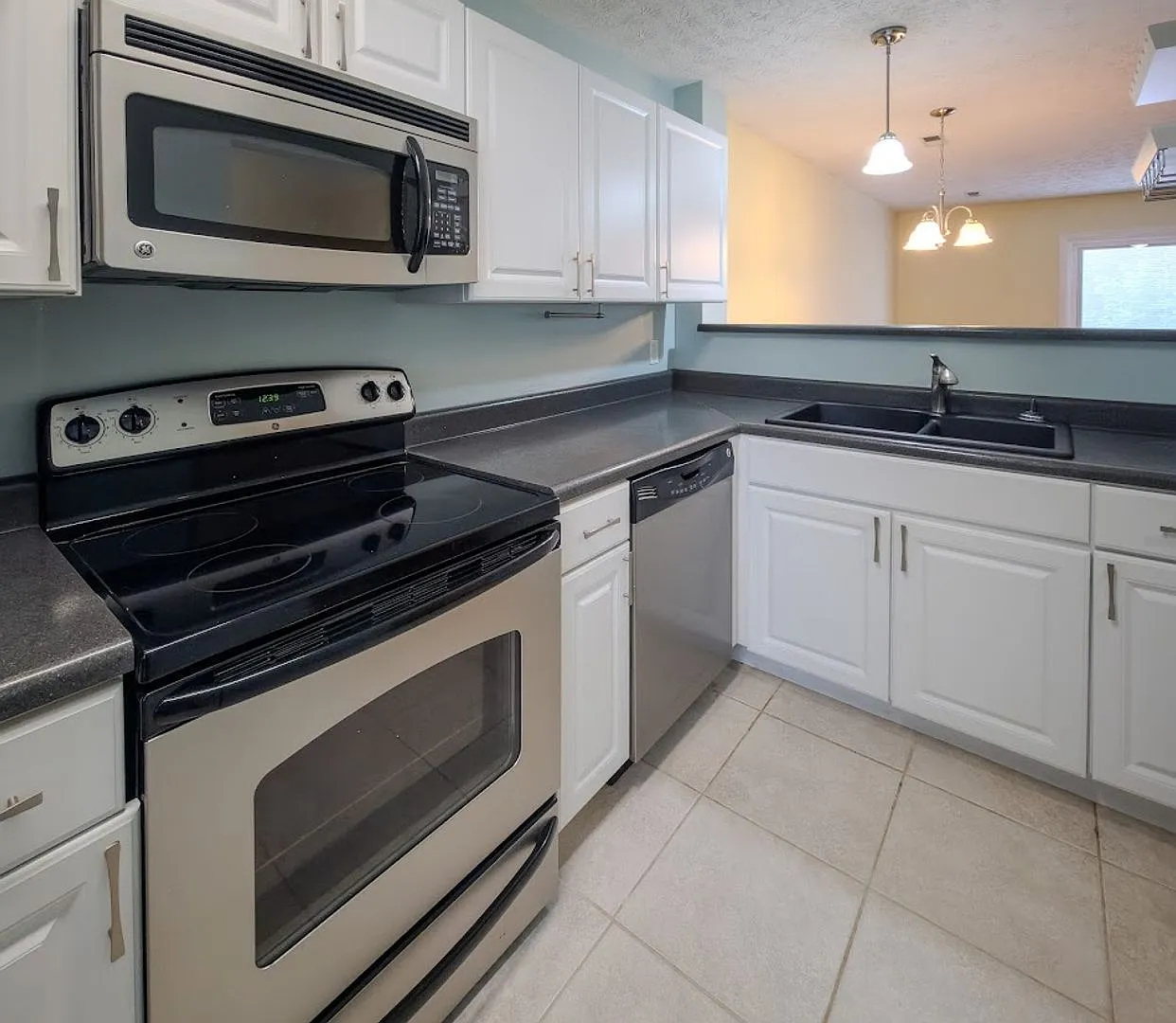 Knoxville 37923 - 2 bedroom 1. — Photo 4