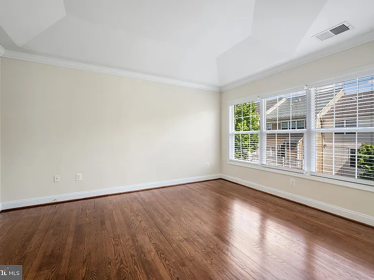 8341 Broderick Cir — Photo 20