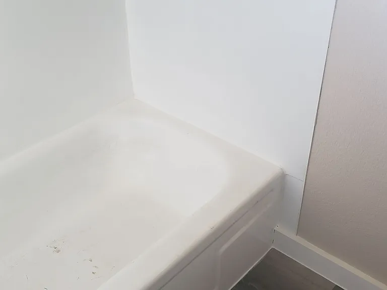923 E Marine View Dr #A — Photo 3