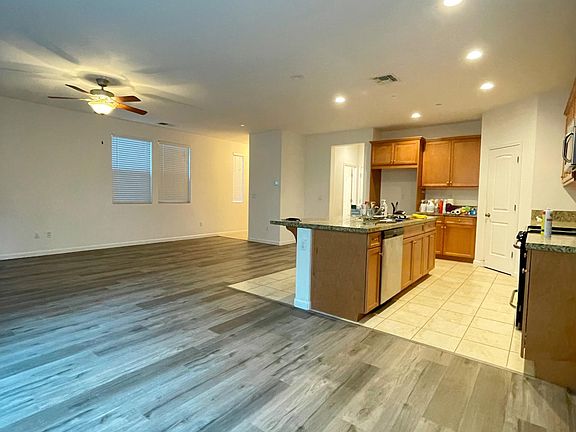3rd image of 5368 Sable Wood Ln