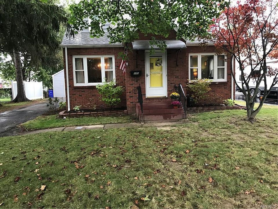 1st image of 105 Southwood Dr