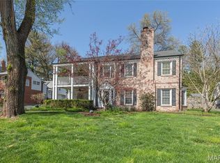 11 Black Creek Ln, Saint Louis, MO 63124