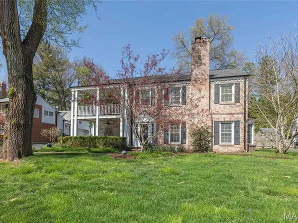 11 Black Creek Ln, Saint Louis, MO 63124