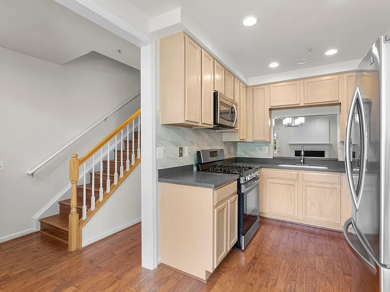 233 Jay Dr #93 — Photo 15