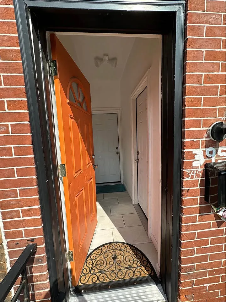1 bed, 900 sqft, $900 — Photo 2