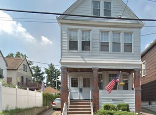 154 W 8th St, Bayonne, NJ 07002