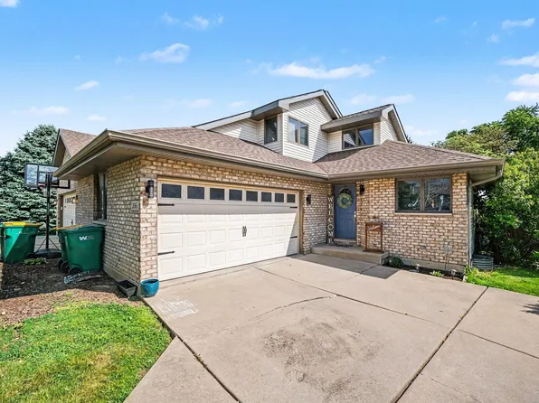 206 S Raven Rd, Shorewood, IL 60404
