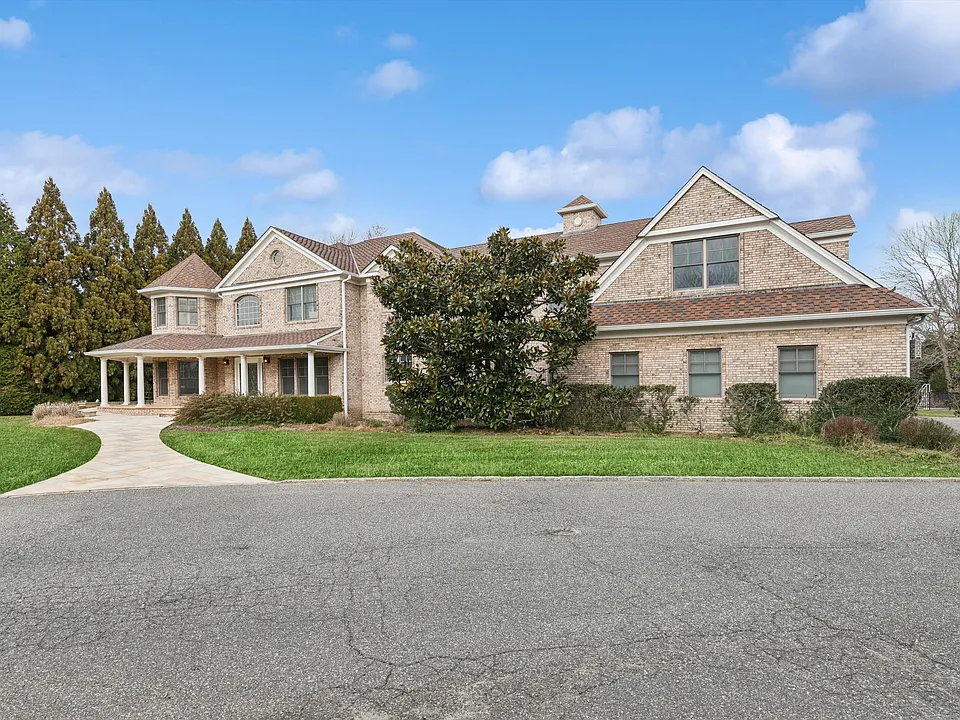 3 Sunset Ave