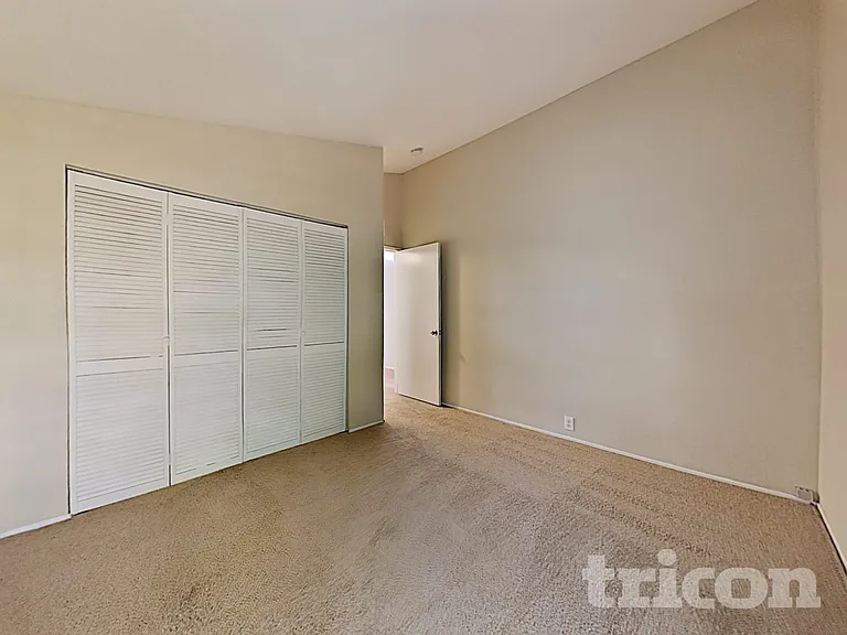 8827 Kelsey Dr — Photo 10