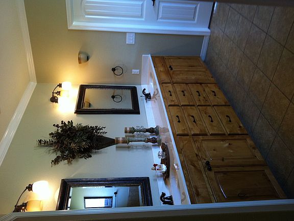 5th image of 2066 Allena Ln
