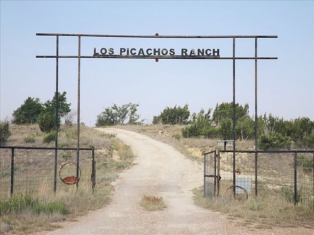 1st image of 1547 Private Road 860
