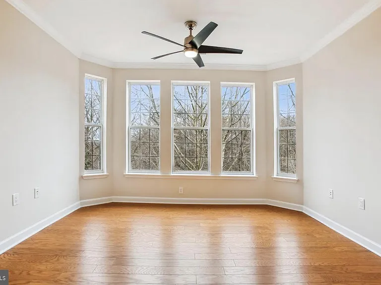 10328 Sager Ave #407 — Photo 7