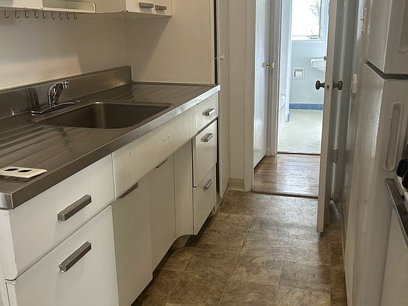3rd image of 1716 N St #11440810