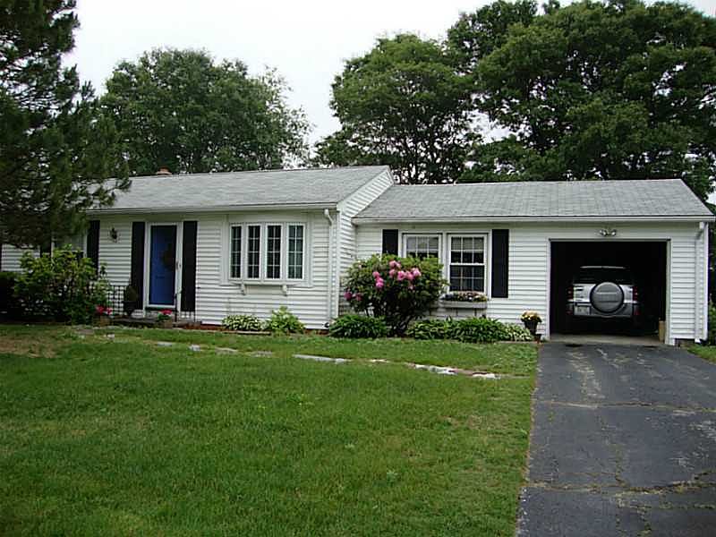 1st image of 11 Sun Valley Dr