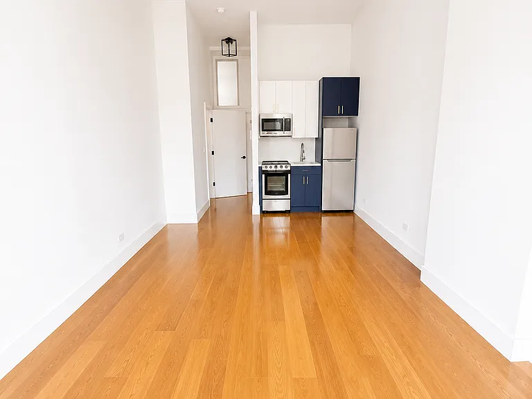 659 10th Ave #4AA — Photo 5