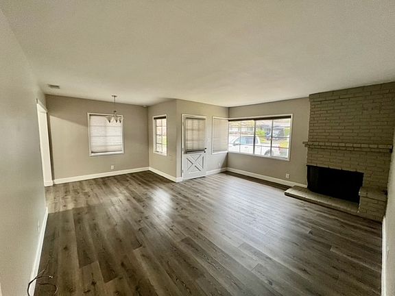 Living/dining room