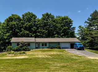 295 Fox Farm Rd, Gouldsboro, PA 18424