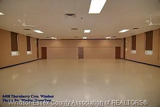 6266 Thornberry Cres — Photo 36