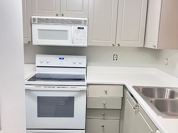 5th image of 1694 Bennigan Dr