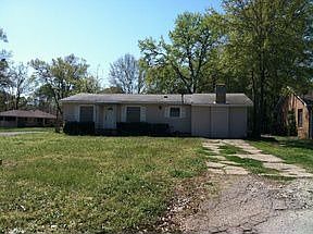 2nd image of 510 Peterson Rd