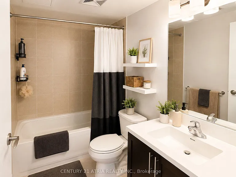 830 Lawrence Ave W #405 — Photo 5