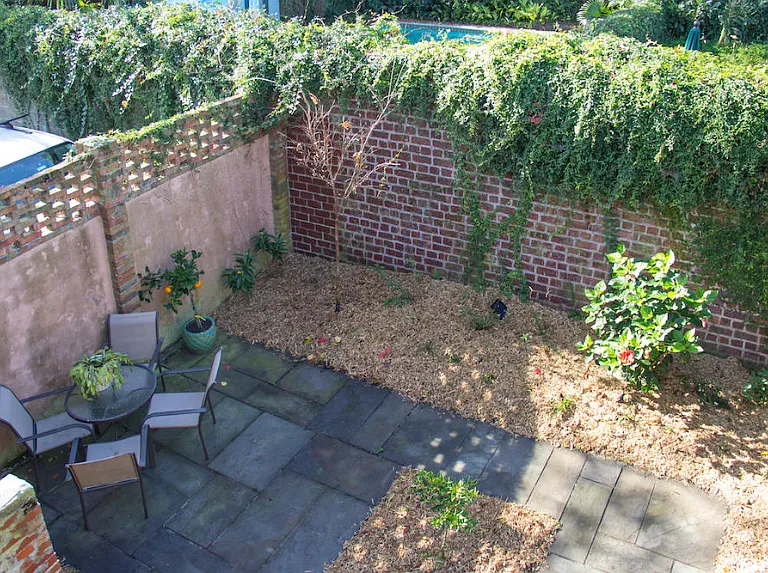 9 Montagu Ct — Photo 2