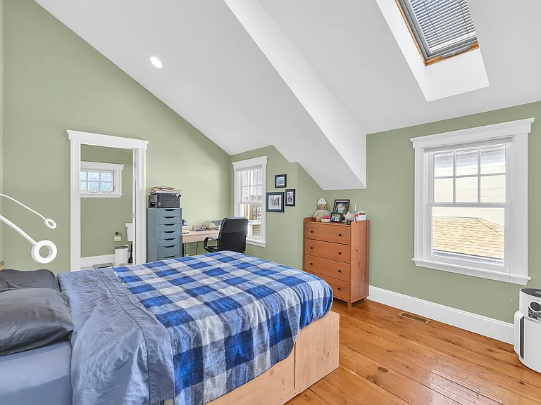 57 Bristol St #57 — Photo 9
