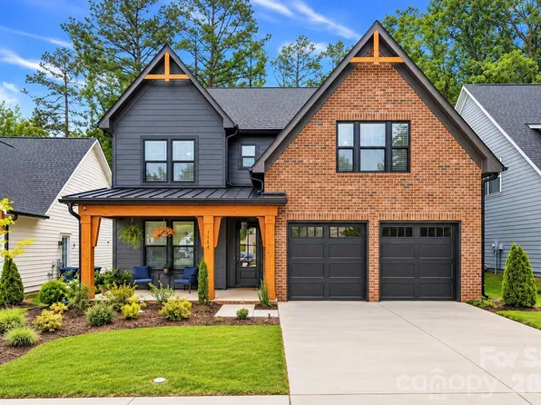 3041 Kinger Ln, Matthews, NC 28105