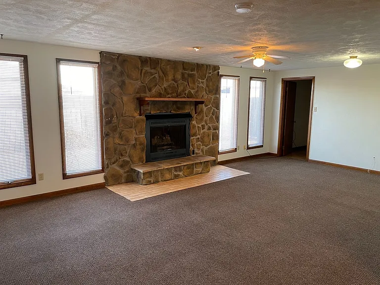 2922 Quivira Ave — Photo 6