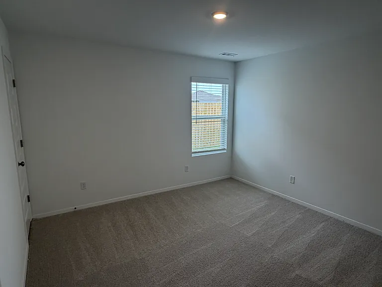 2708 Major St — Photo 8