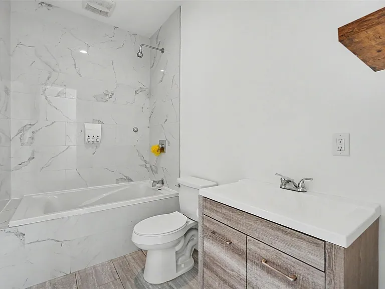 1018 7th Ave S — Photo 30