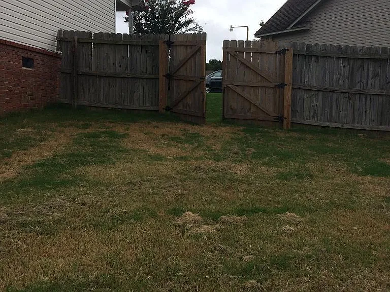 3613 Savannah Cir — Photo 21