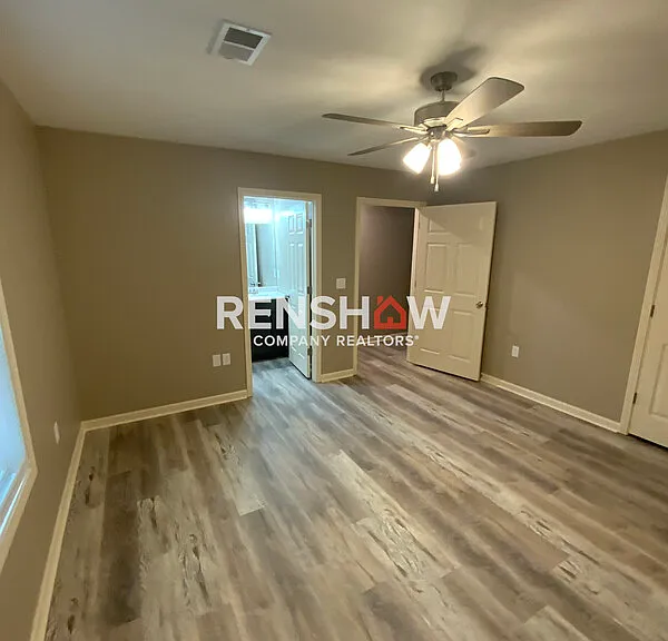 732 Tucker St — Photo 16