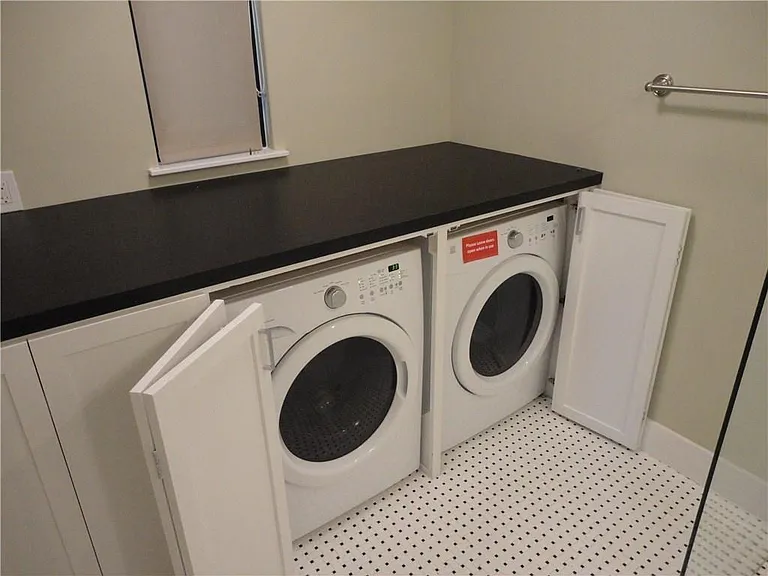 3311 Speedway #B — Photo 21