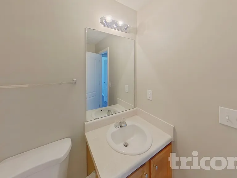 552 Howell Dr — Photo 14