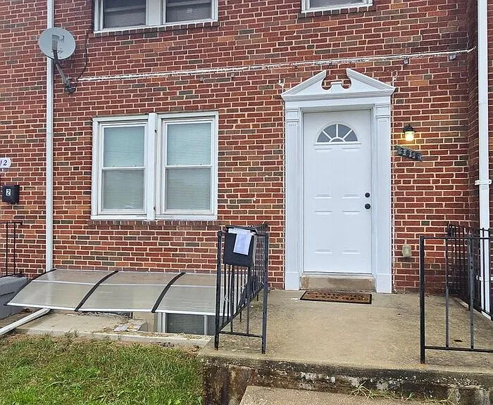 3800 Erdman Ave — Photo 2