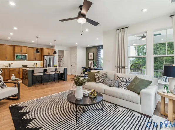 18760 Palisades Cove Trl, Moseley, VA 23120