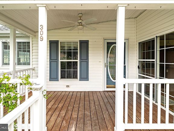 4th image of 309 Persimmon Cir W