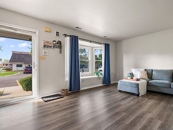 3rd image of 6053 Virginia St